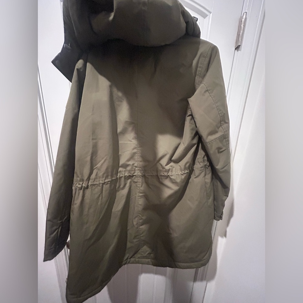 Fjallraven Women’s Greenland insulated hooded parka, Medium, Green - Picture 4 of 16